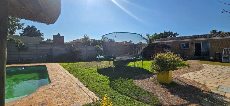 To Let 3 Bedroom Property for Rent in Bracken Heights Western Cape